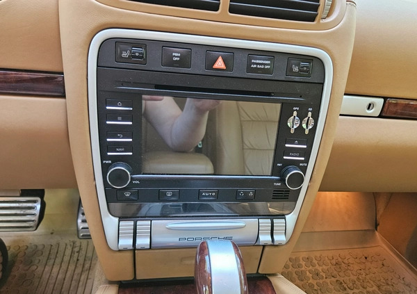Porsche Cayenne cena 41000 przebieg: 206870, rok produkcji 2006 z Józefów małe 254